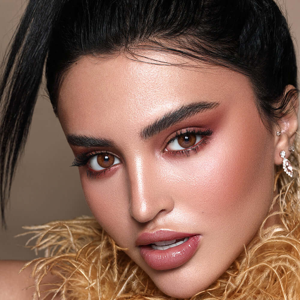Bella Elite Cinnamon Brown colored contact lenses, A rich hazel base, warmth of cinnamon, natural eye color