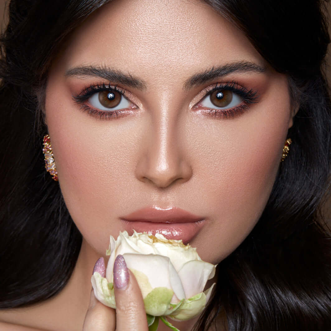 Bella Daily Contact Lenses - Venus, Daily disposable brown color lens, mocha brown tones, everyday beauty, Subtle Iris Enlargement