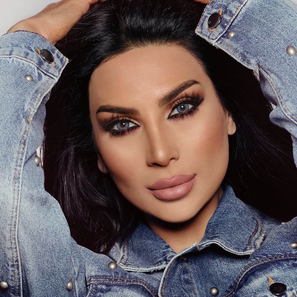 Vivid Blue Bella Lenses | Bella Glow Collection