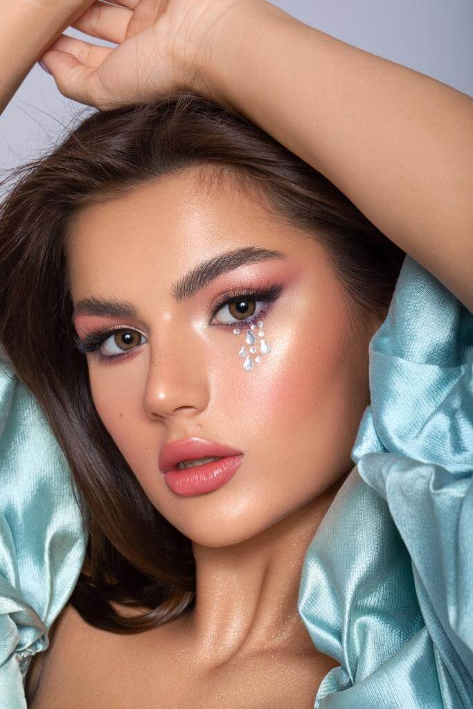 Radiant Brown Contact Lenses