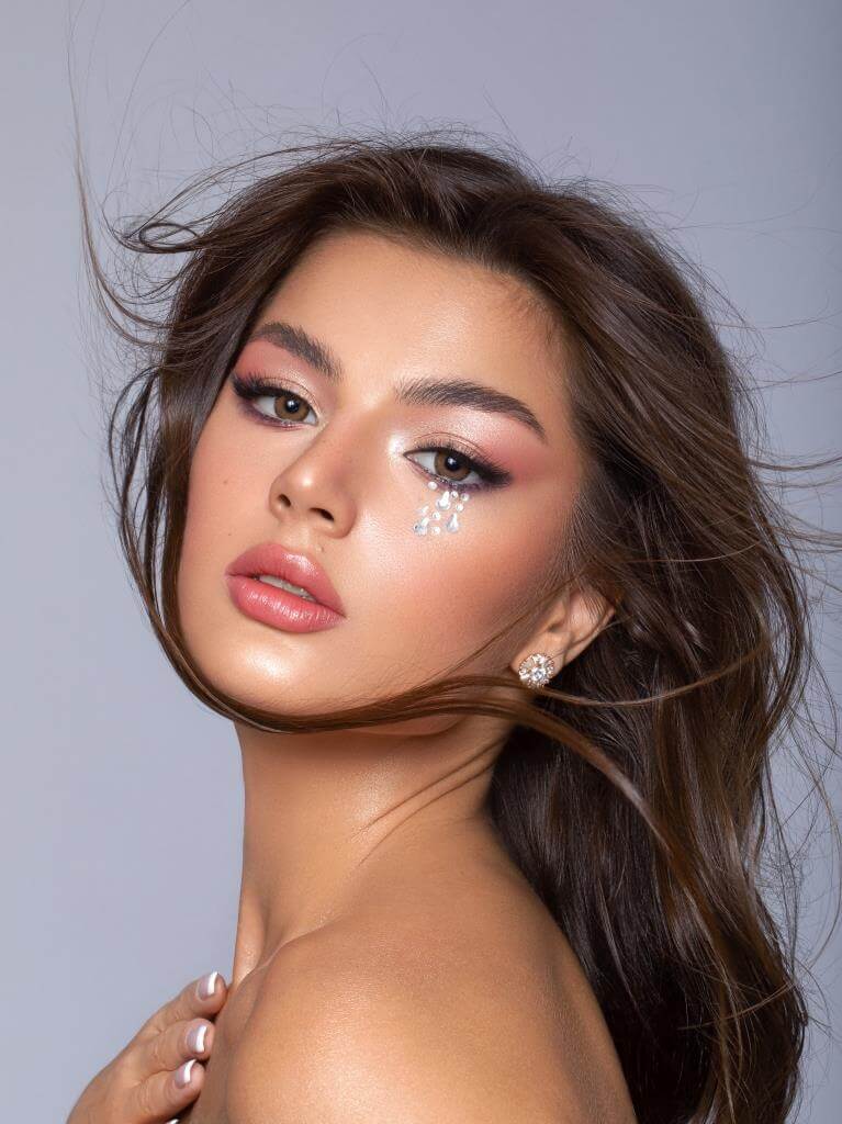 Radiant Brown Contact Lenses