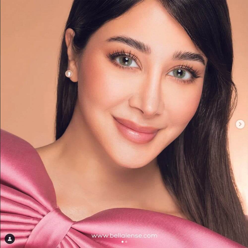 Bella prescription color contact lenses, Jade Green Lenses, Bella Diamond Collection, without a limbal ring, green color, green eyes