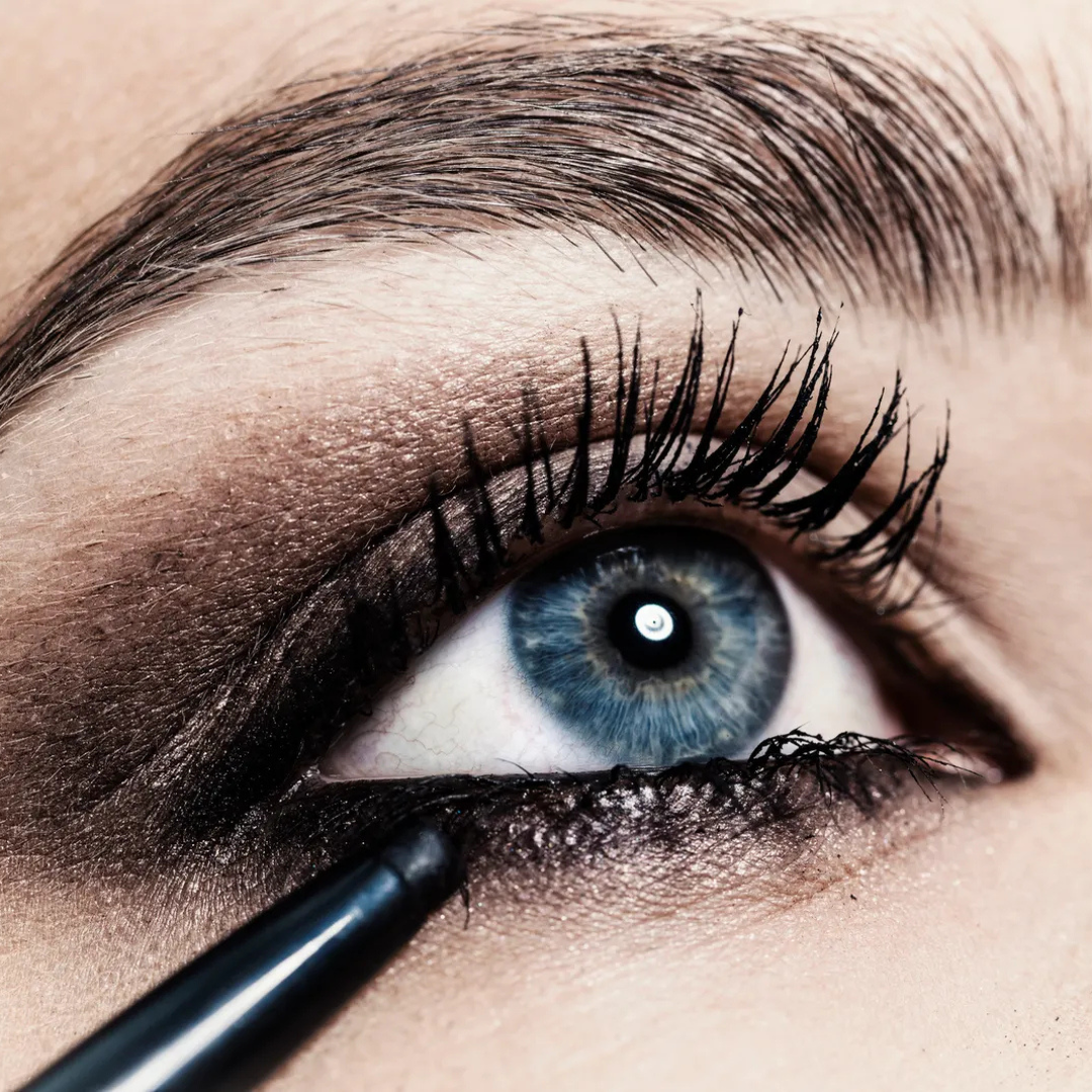 Contact Lenses and Makeup